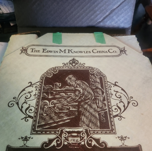 The Sound of Music Collectors Plate Edwin Knowles China Co 1986 NM Condition - Picture 3 of 3